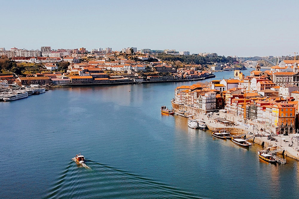 Citizenship-by-Investment Most Popular Destinations to retire retiring overseas Americans are Retiring Abroad PORTUGAL, MALTA AND GREECE RETIRE IN THE CARIBBEAN RETIRE IN THAILAND, SINGAPORE, MALAYSIA OR AUSTRALIA